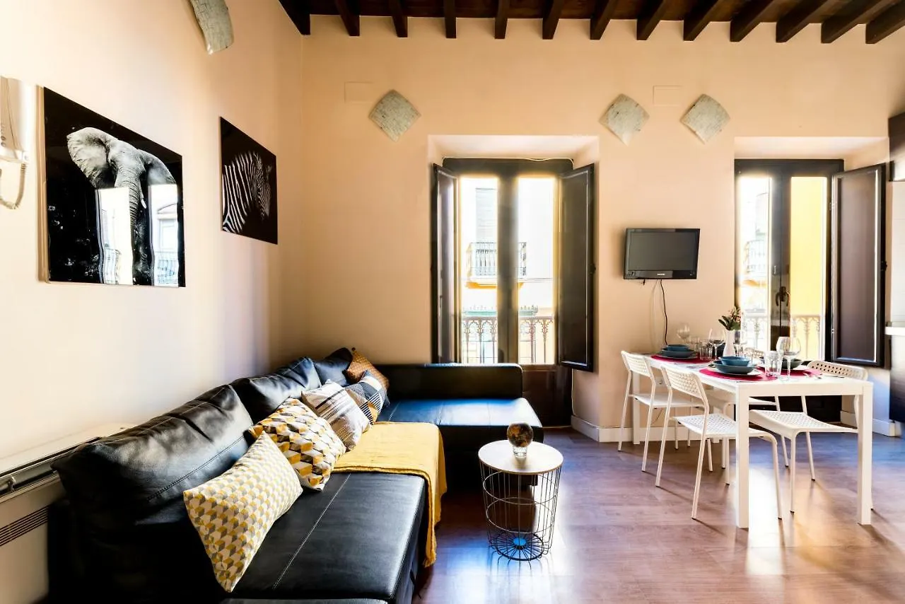 Apartamentos Trajano Sevilla Seville
