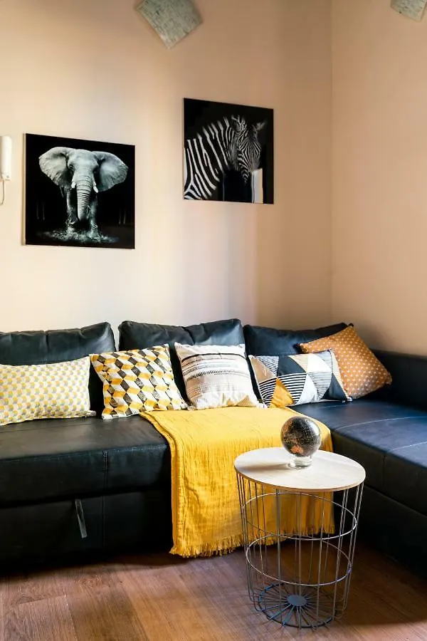 Apartamentos Trajano Sevilla 0*, Seville